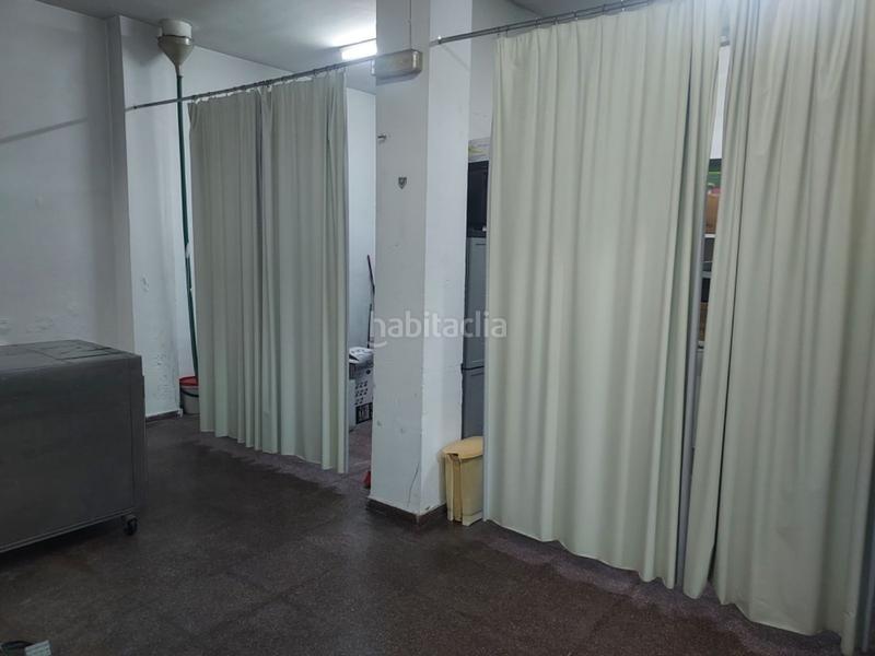 Foto e988586b-3925-4adf-9427-a58a050dab13. Lloguer local comercial a Reina Victoria - Miguel Hernández Elche / Elx