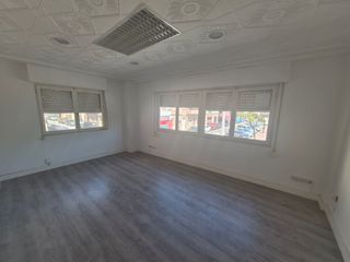 Pis  Carrer león sánchez sáez. Buena ocasión vivienda con ascensor todo exterior