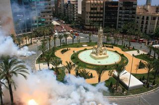 Edifici  Avenida de federico soto. Edificio en plaza de los luceros