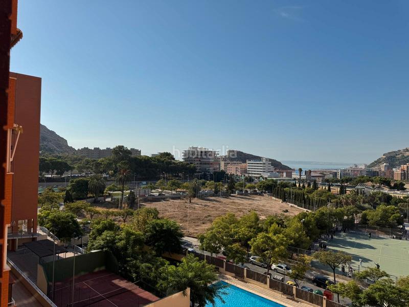 Foto 80ba8548-bdcf-45c3-97fc-61fcb79e1f03. Location appartement dans avenida pintor xavier soler 2 dans Alicante