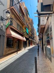 Edifici a Avinguda alcoi 11. Solar terreno benidorm centro playa