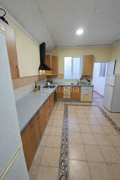 Foto 1ee7d4c9-89d1-408d-9d3f-57b73ffeb2fe. Casa amb xemeneia calefacció a Carolinas Bajas Alicante