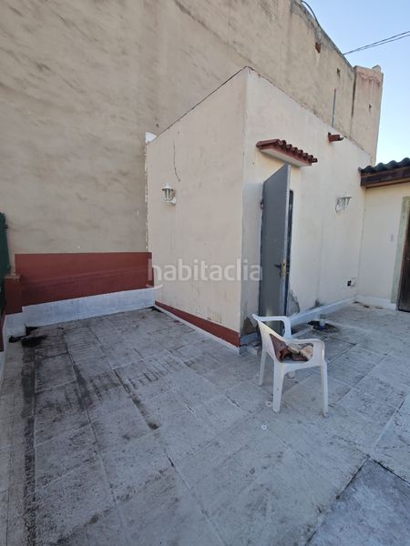 Foto 8d8206e8-4a9b-457b-854e-cfb3446a108a. Casa amb xemeneia calefacció a Carolinas Bajas Alicante