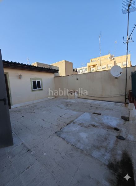 Foto c014c55e-773d-496a-bbb7-467b65e405af. Casa amb xemeneia calefacció a Carolinas Bajas Alicante