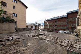 Terreny residencial a Puigcerdà. Parcela de 230 m2 en venta en puigcerdà