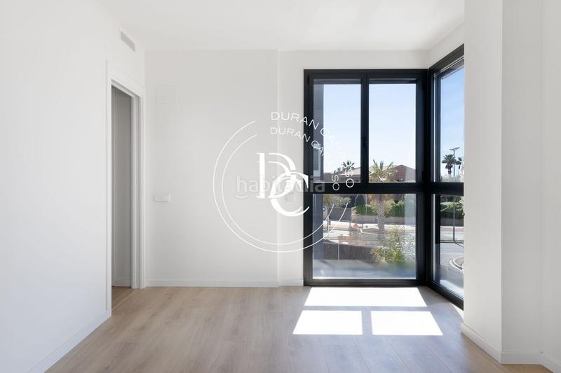 Foto 35ee632a-3077-4d4b-9dcc-ce5a48f4ba9d. Piso  de 155 m2 con piscina, vistas y terraza en venta en laragai, en Vilanova i la Geltrú