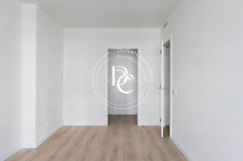 Foto 591c3d4b-d908-4c25-b35e-8c06d60ffd9c. Piso  de 155 m2 con piscina, vistas y terraza en venta en laragai, en Vilanova i la Geltrú