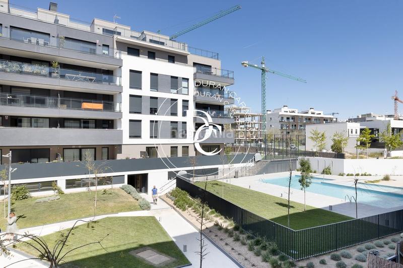 Foto 664ef39e-8042-40d2-bd94-2593fb8cb782. Piso  de 155 m2 con piscina, vistas y terraza en venta en laragai, en Vilanova i la Geltrú
