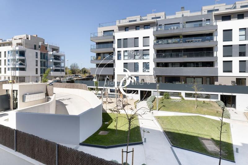 Foto dee2317d-a643-4c64-9117-5864b020b393. Piso  de 155 m2 con piscina, vistas y terraza en venta en laragai, en Vilanova i la Geltrú