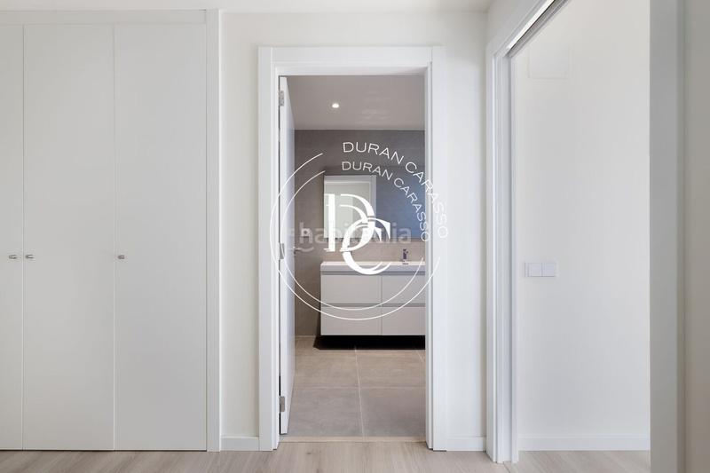 Foto e91d768d-56bc-41f8-9d97-c652005e8d95. Piso  de 155 m2 con piscina, vistas y terraza en venta en laragai, en Vilanova i la Geltrú