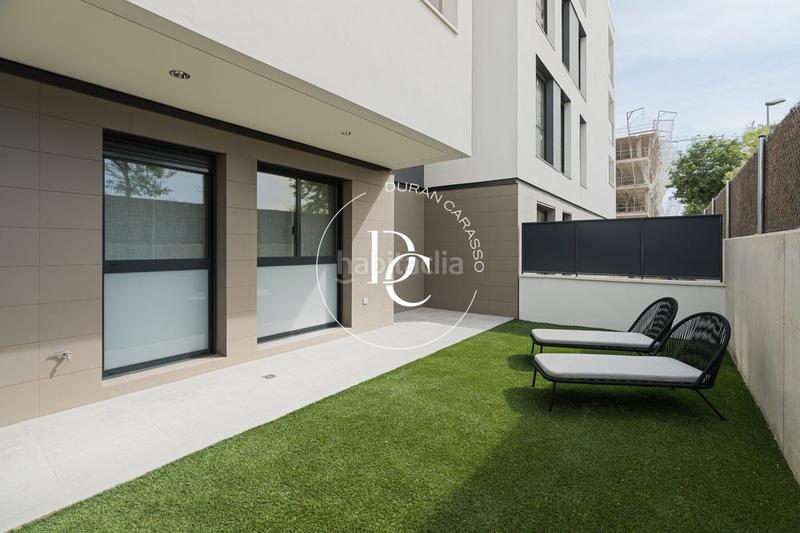 Foto cbf7ea40-f8af-427e-8e91-2a6d7a611bce. Ático  de 155 m2 con piscina, vistas y terraza en venta en laragai, en Vilanova i la Geltrú