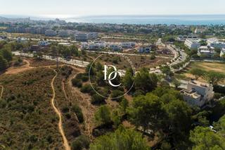 Terreny residencial a Can Pei. Parcela de 1331 m2 en venta en can pei, sitges