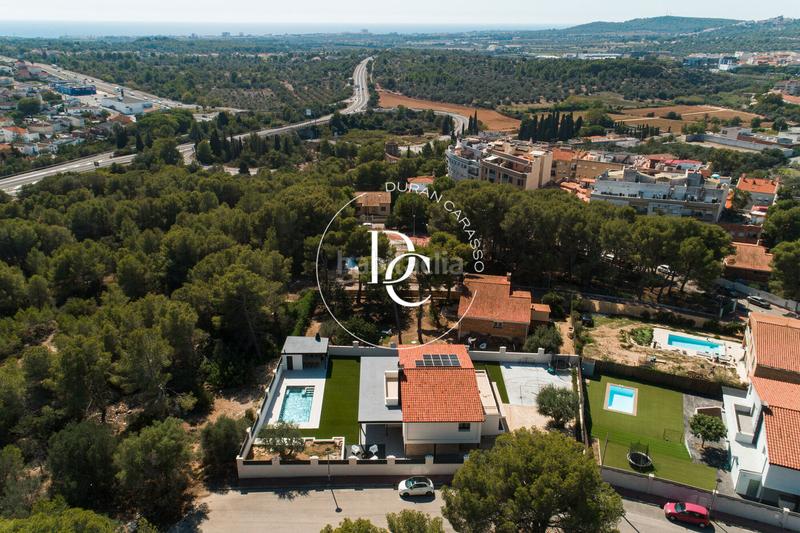 Foto 8d36c4e8-491f-4fc7-a44a-9e0282b298b8. Casa con riscaldamento parcheggio in Centre Vendrell (El)