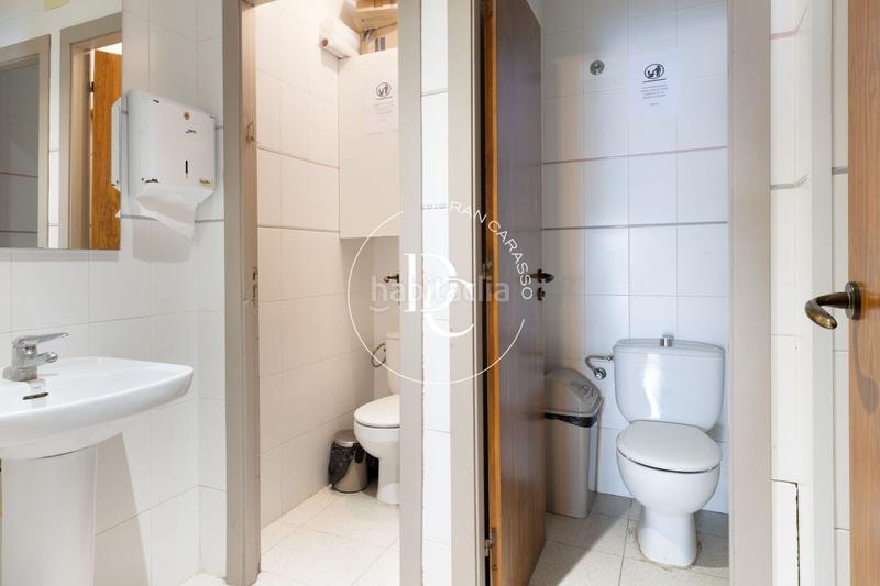 Foto 253b6606-a2b5-45b8-a6a0-03a0cbbbbca7. Local commercial dans Barri de Mar Vilanova i la Geltrú