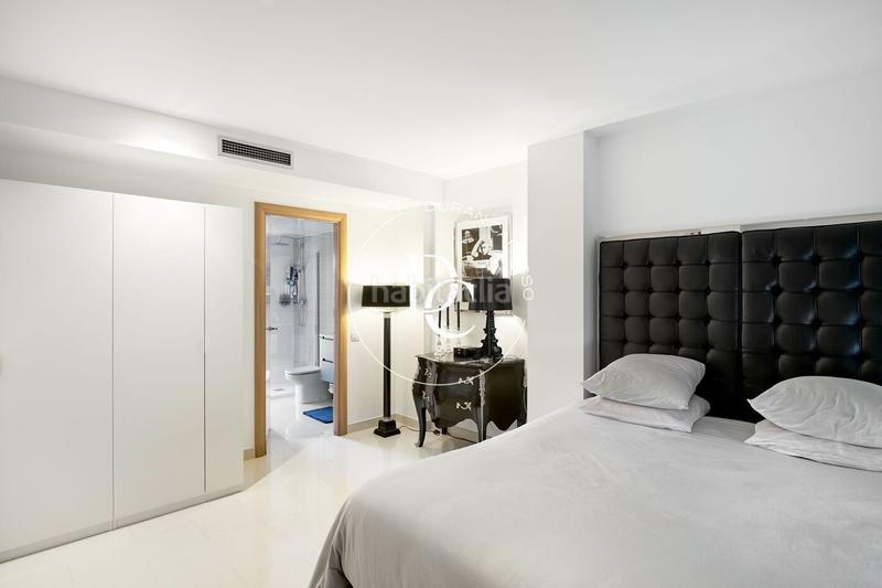 Foto 0ca42b5f-638d-4d27-aa5e-1b4ff415d6a4. Ático  de 60 m2 con terraza en venta en Centre, en Sitges