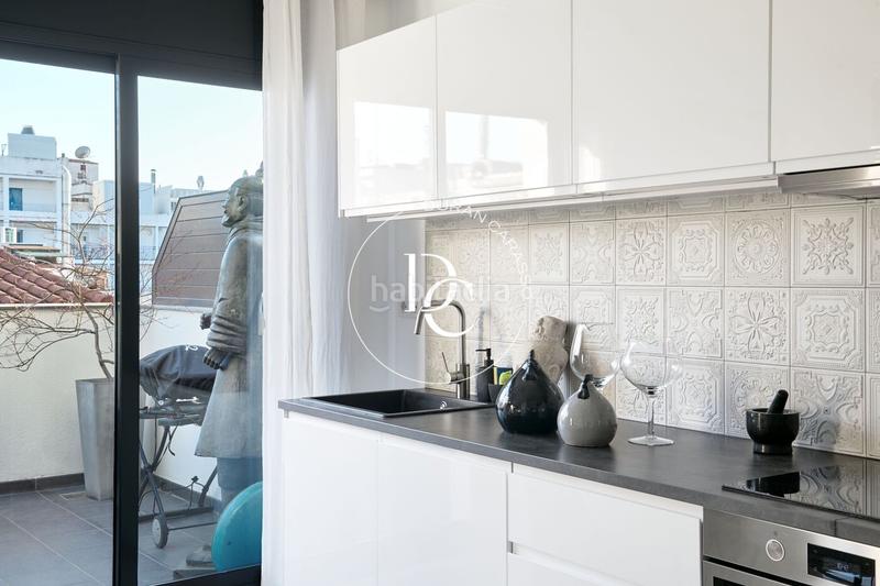Foto eb25ce00-2e6e-4abe-a7cc-c16381680447. Ático  de 60 m2 con terraza en venta en Centre, en Sitges