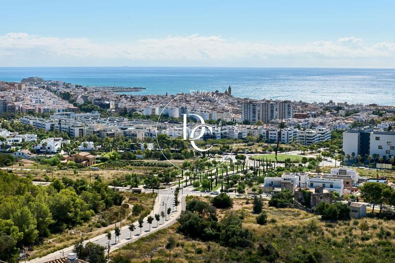Foto 0f074494-ec9c-4080-8e04-f676bab9c26f. Piso  de 151 m2 con vistas y terraza en venta en santa bàrbara, en Sitges