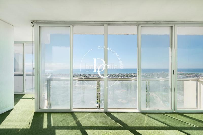 Foto 43cdda01-c578-4101-90a9-3e34baaf41d2. Piso  de 151 m2 con vistas y terraza en venta en santa bàrbara, en Sitges