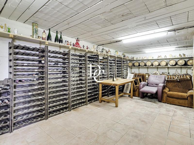 Foto 05640ab1-842d-4d9d-8a3b-9b2b2875c4d7. Masía  de lujo de 420 m2 con piscina y vistas en venta en font rubí en Font-rubí