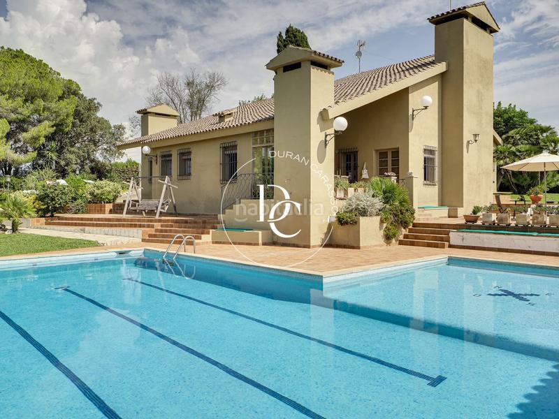 Foto 688b0a65-27b5-4dc4-b624-73c76827f7db. Masía  de lujo de 420 m2 con piscina y vistas en venta en font rubí en Font-rubí
