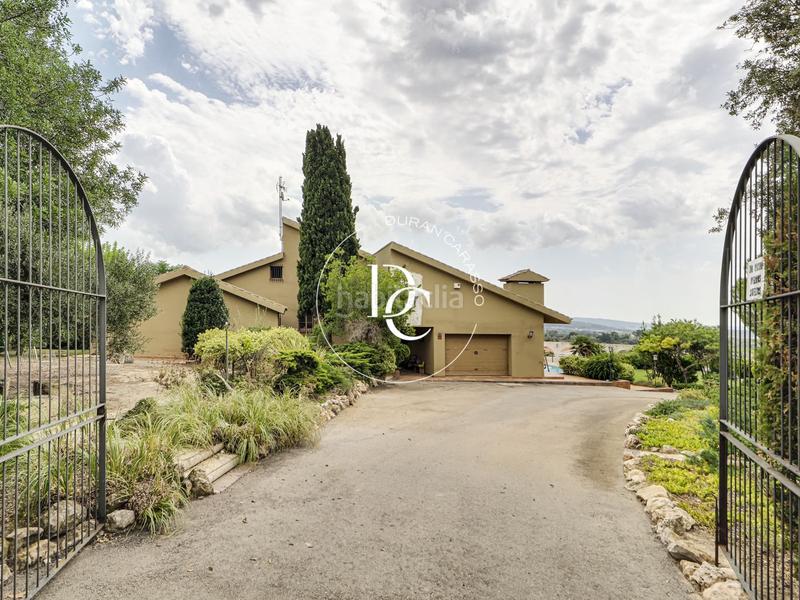 Foto d151d7b7-6eb0-421c-ba8c-b873529dbf5a. Masía  de lujo de 420 m2 con piscina y vistas en venta en font rubí en Font-rubí