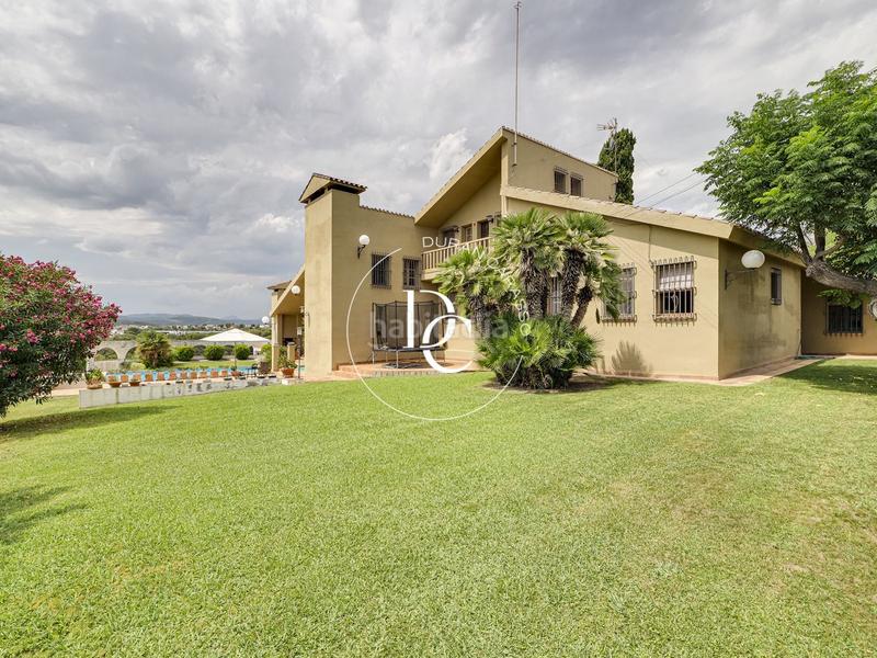 Foto e7a5353e-72ca-4baf-91c8-4b5eb4d194af. Masía  de lujo de 420 m2 con piscina y vistas en venta en font rubí en Font-rubí
