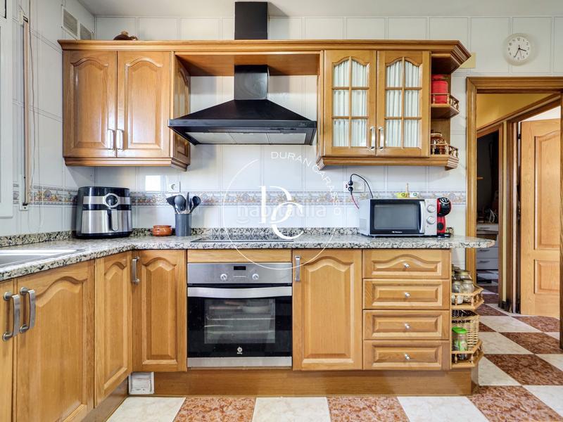 Foto eeca272c-6655-47b6-890f-425c3d632be5. Maison avec chauffage parking dans Canyelles