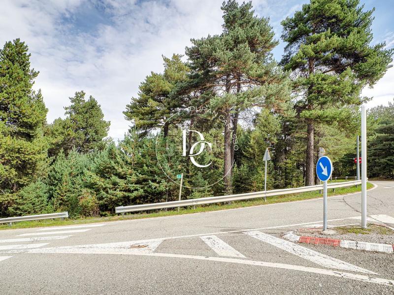 Foto f4ef9136-1ba0-4639-9eda-3827aeead612. Terreno residencial parcela de 1001 m2 en venta en alp en Molina (La)