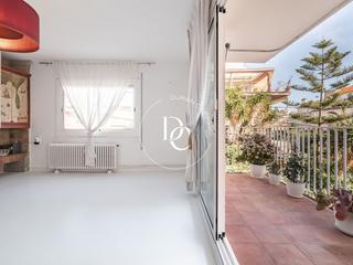 Pis  Carrer d'antoni muiño. Piso de 114 m2 con terraza en venta en sitges