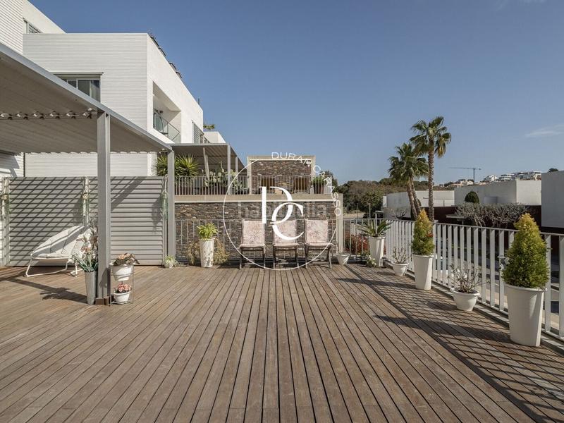 Foto 5dc9c5be-d74a-47f9-9e04-09e4cc2b102e. Dúplex duplex de 177 m2 con vistas y terraza en venta en cases del mar blaumar, en Sant Pere de Ribes