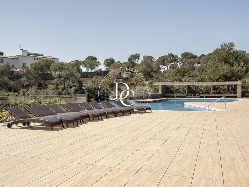 Foto dc447019-4e0f-4870-b871-4335e4908368. Dúplex duplex de 177 m2 con vistas y terraza en venta en cases del mar blaumar, en Sant Pere de Ribes