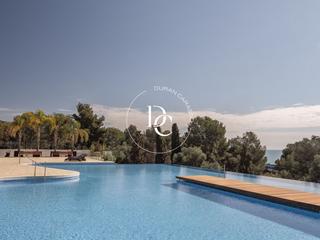 Dúplex  Carrer blaumar. Duplex de 177 m2 con vistas y terraza en venta en cases del mar