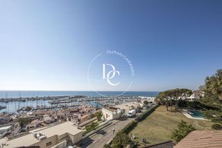 Casa  Creu de sant gregori. Casa de lujo de 974 m2 con piscina y vistas en venta en aiguadol