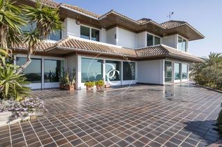 Maison  Creu de sant gregori. Casa de lujo de 974 m2 con piscina y vistas en venta en aiguadol