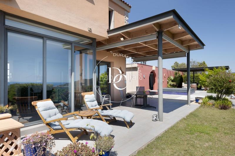 Foto 3c17211a-3af8-4e16-bb04-27d39dc4c088. Casa amb calefacció aparcament piscina a Levantina - Montgavina - Quintmar Sitges