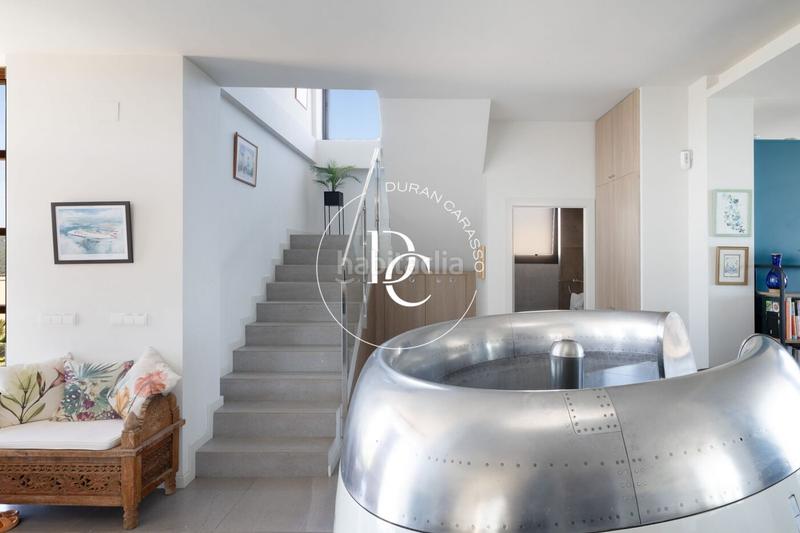 Foto 8e65ca2e-6274-4385-a7d9-35817fa5c6a3. Casa amb calefacció aparcament piscina a Levantina - Montgavina - Quintmar Sitges