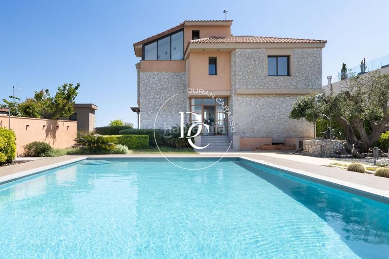 Foto d0d125bd-03a5-4135-b30f-76203c697d1a. Casa amb calefacció aparcament piscina a Levantina - Montgavina - Quintmar Sitges