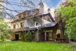 House in Sant Julià de Lòria. Casa de lujo de 523 m2 con vistas en venta en sant julià de lòri