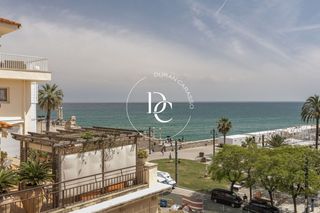 Maison  Carrer nou. Casa de lujo de 124 m2 con vistas en venta en sitges