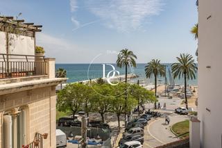 Casa  Carrer nou. Casa de lujo de 441 m2 con vistas en venta en sitges
