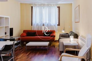 Pis  Montserrat. Piso de 85 m2 con terraza en venta en puigcerdà