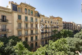 Etagenwohnung  Carrer de casp. Piso de 148 m2 en venta en barcelona