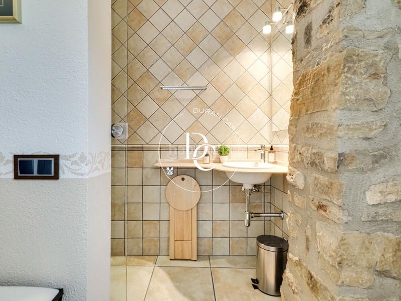 Foto e2d1eab3-1411-48d8-a0a3-a1bfe886a5d4. Casa  de 437 m2 con vistas en venta en Vallcebre