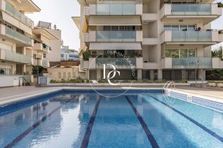 Pis  Carrer d'en pepe de garraf. Piso de 134 m2 con terraza en venta en sitges