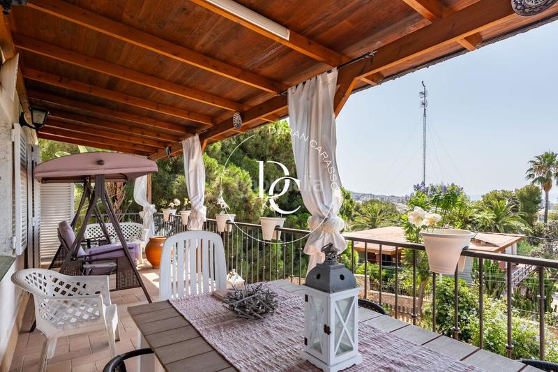 Foto 2f727f06-635e-4aa7-975c-3a53f6604c5e. Casa  de lujo de 315 m2 con piscina en venta en vallpineda, en Sitges
