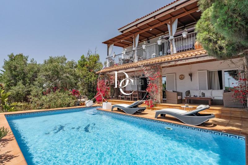 Foto 8340eb1d-ef8d-42c2-a171-67f0be643ae5. Casa  de lujo de 315 m2 con piscina en venta en vallpineda, en Sitges