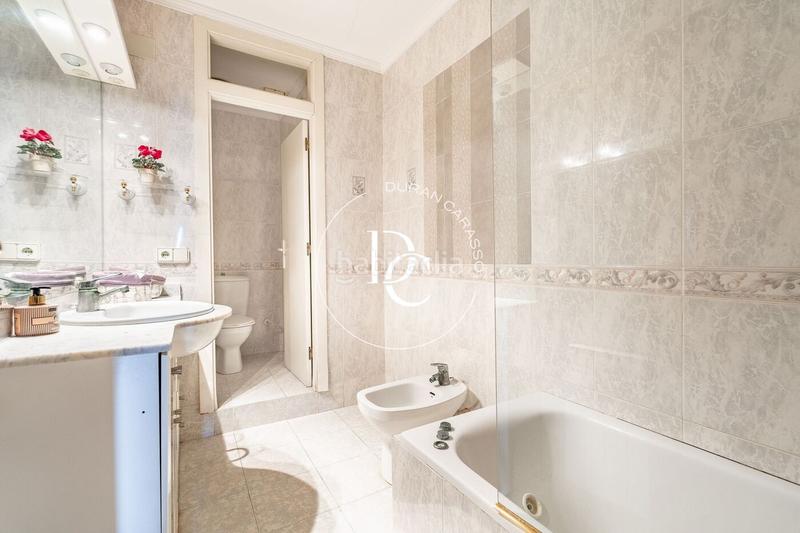 Foto a23b52e5-df4e-4718-b634-260cb55b715d. Casa  de lujo de 315 m2 con piscina en venta en vallpineda, en Sitges