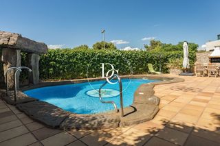 Haus  Carrer de les heures. Casa de 315 m2 con piscina y vistas en venta en els cards, sant