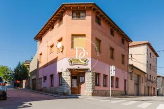 Local Comercial  Camí ral. Local comercial de 101 m2 en venta en bellver de cerdanya