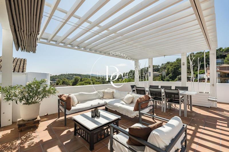 Foto 9cca3709-bf48-4c77-b34e-53c66eb854b8. Alquiler casa  de lujo de 306 m2 con piscina y vistas en alquiler en can suria, en Olivella